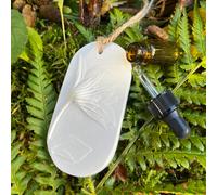 The Foxglove Tree Clematis Botanical Cast Fragrance Diffuser - Small