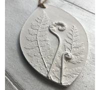 The Foxglove Tree Fern Botanical Cast Fragrance Diffuser - Small