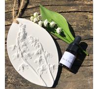 The Foxglove Tree Lily of the Valley Botanical Cast Fragrance Diffuser - Large
