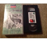 The Gay Divorcee [VHS]