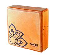 The Kandu Clever Shaker is the first ever shaker drum with two distinctive one side sounds: one side like a clave, the other more like a bongo (Dragon fire)