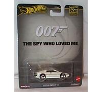 The Spy Who loved Me Lotus Esprit S1 1-64 scale in packet Hot wheels Pop Culture