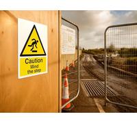 The Workplace Depot Caution Mind The Step A4 Safety Sign - 300x200mm, 1mm PVC/Self-Adhesive Vinyl, Yellow/Black Trip Hazard Warning - Offices & Schools (Vinyl (Self Adhesive) Pack of 10)