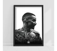 Themed Newcastle United Alexander Isak Black and White Portrait Print (21cm x 29.7cm - A4)