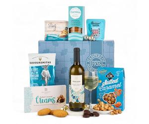 Thornton & France The Metropolitan - Luxury Red Wine Hamper with Don Leon Red & Gourmet Snacks - Elegant Wine Gift Set in Blue Geometric Box for Birthdays, Anniversaries & Special Occasions