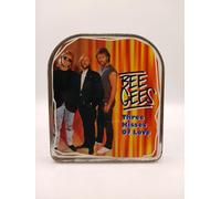 Three kisses of love (in can, 16 tracks)