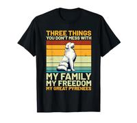 Three Things You Don’t Mess with Great Pyrenees Retro Design T-Shirt