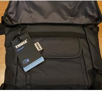 Thule Covert TCDM-100 Small DSLR Camera Messenger bag NEW