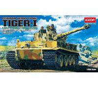 Tiger I Fruhe Version Tank 1:35 Plastic Model Kit ACADEMY