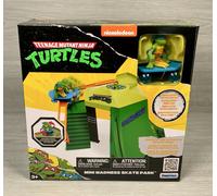 Teenage Mutant Ninja Turtles Mini Madness Skatepark Playset with Leonardo