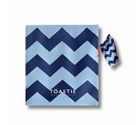 TÖASTIE Beach Towel - Quick Dry Microfiber Towel - Lightweight - Includes Bag - Blue Chevron (130x76cm, 51''x30'') - Lightweight Towels
