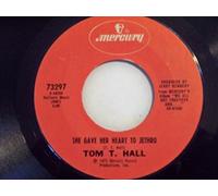 Tom T. Hall 45 RPM She Gave Her Heart to Jethro / The Monkey that Became President