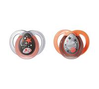Tommee Tippee Night Time Glow in the Dark Soothers, 0-6m, 2 Pack, Symmetrical Orthodontic Design, BPA-Free Silicone