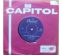 Tommy Sands - These Are The Things You Are / The Old Oaken Bucket [7" vinyl single]