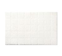 TOWN & COUNTRY EVERYDAY Ultra Plush Solid Tufted Windowpane Bath Mat, Soft and Absorbent Tufted Floor Mat, Non-Slip Backing, Machine Washable, White, 20"x32"