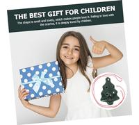 Toyvian Christmas Tree Shape Alto Ocarina for Beginners Classical C Tone Wind Instrument with Unique Festive Design Easy to Play and Carry Music Learners and Instrument Random Color