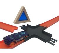 TrackSmith - 1 x 4-way crossover compatible car circuit for children