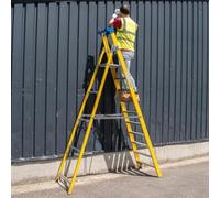 Trade Master Pro® Fibreglass Platform Step Ladder | Electricians Ladder | Non Conductive up to 30,000V | Non-Slip Feet | Painting & Decorating | EN131 Pro Certified | 1.06m Platform Height | 5 Steps