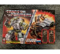 Transformers Collaborative G.I. Joe x Autobot Kup Triple T Action Figure