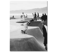 Trendy Luxury Wall Art-Retro Fashion Skateboard Girl Poster For Girls Room Wall Decor-Vintage Feminist Black And White Art Canvas Print Picture For Girly Apartment Dorm