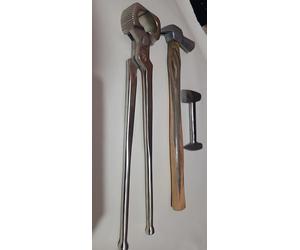 Trent Farrier Supplies Professional Farrier Tool Set, Stainless Steel Emergency Shoe Pull Kit with Laminated Wood Handles, Complete Hoof Care Tools for All Horse Breeds
