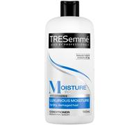 TRESemme Moisture Rich Conditioner 900ml | Dry Hair Care with Vitamin E for Deep Hydration & Soft Shine