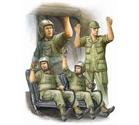 Trumpeter 1/35 00417 US Army CH-47 Crew in Vietnam