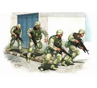 Trumpeter 00418 1:35th scale Modern U.S. Army in Iraq (2005)