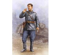 TRU00702 - Trumpeter 1:16 - WWII Soviet Tank Crew Figure