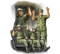 Trumpeter 1/35 00417 US Army CH-47 Crew in Vietnam