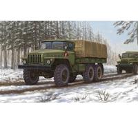 Russian Ural-4320 Truck 1:35 Plastic Model Kit TRUMPETER