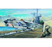 Trumpeter 02272 - 1:32 F-8E Crusader - New