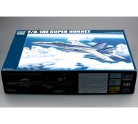 Trumpeter 3204 F/A-18E Super Hornet 1:32 Model Kit