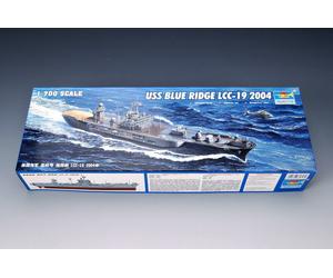 Trumpeter 05717 1:700th scale USS Blue Ridge LCC-19 2004