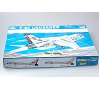 Trumpeter 1/32 02273 F-8J Crusader