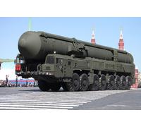 Trumpeter 1/35 15U175 TEL of RS-12M1 Topol-M ICBM complex # 01082
