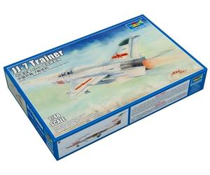 Trumpeter 1:48 - JJ-7 Trainer