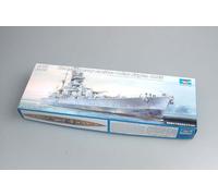 TRU05767 - Trumpeter 1:700 - German Cruiser Prinz Eugen (1945)