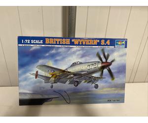 TRUMPETER 1:72 scale 1950s WYVERN S.4 [ ARK ROYAL/EAGLE ] PLASTIC MODEL KIT BOXD
