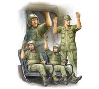Trumpeter 417 CH-47A US Crew in Vietnam 1:35 Model Kit