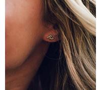 TseenYi Ocean Wave Studs Earrings Silver Wave Earrings Trendy Minimalist Everyday Earrings Jewelry for Women and Girls (Silver)