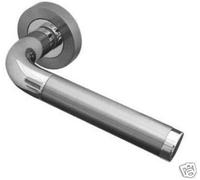 Twin Finish Door Handle Lever on 50mm Rose Polished Chrome/Satin Chrome (5)