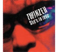 Twinzer - She's in Love