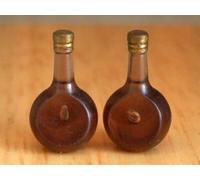 Two Tear Drop Bottles, Dolls House Miniature, Brown, 25mm, 1:12 Scale, Yorkshire Miniatures