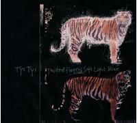 TYS TYS - Twisted Fingers Soft Light Blue