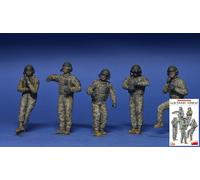 U.S. Tank Crew Figure Plastic Kit 1:35 Model MINIART