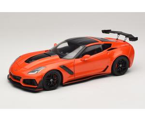 U18RDC001-FO Chevrolet Corvette C7 ZR1 Red IXO 1/18