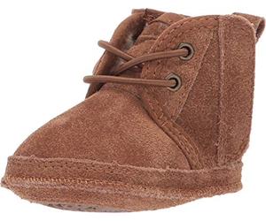 UGG Baby's Unisex Baby Neumel and UGG Beanie Classic Boot, Chestnut, 0.5 (UK)