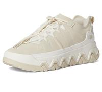 UGG Women's Captrail LowSneaker