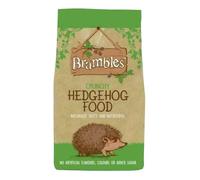 UHR Brambles Crunchy Hedgehog Food, Nutritious Wildlife Food (2kg, 1 Pcs)